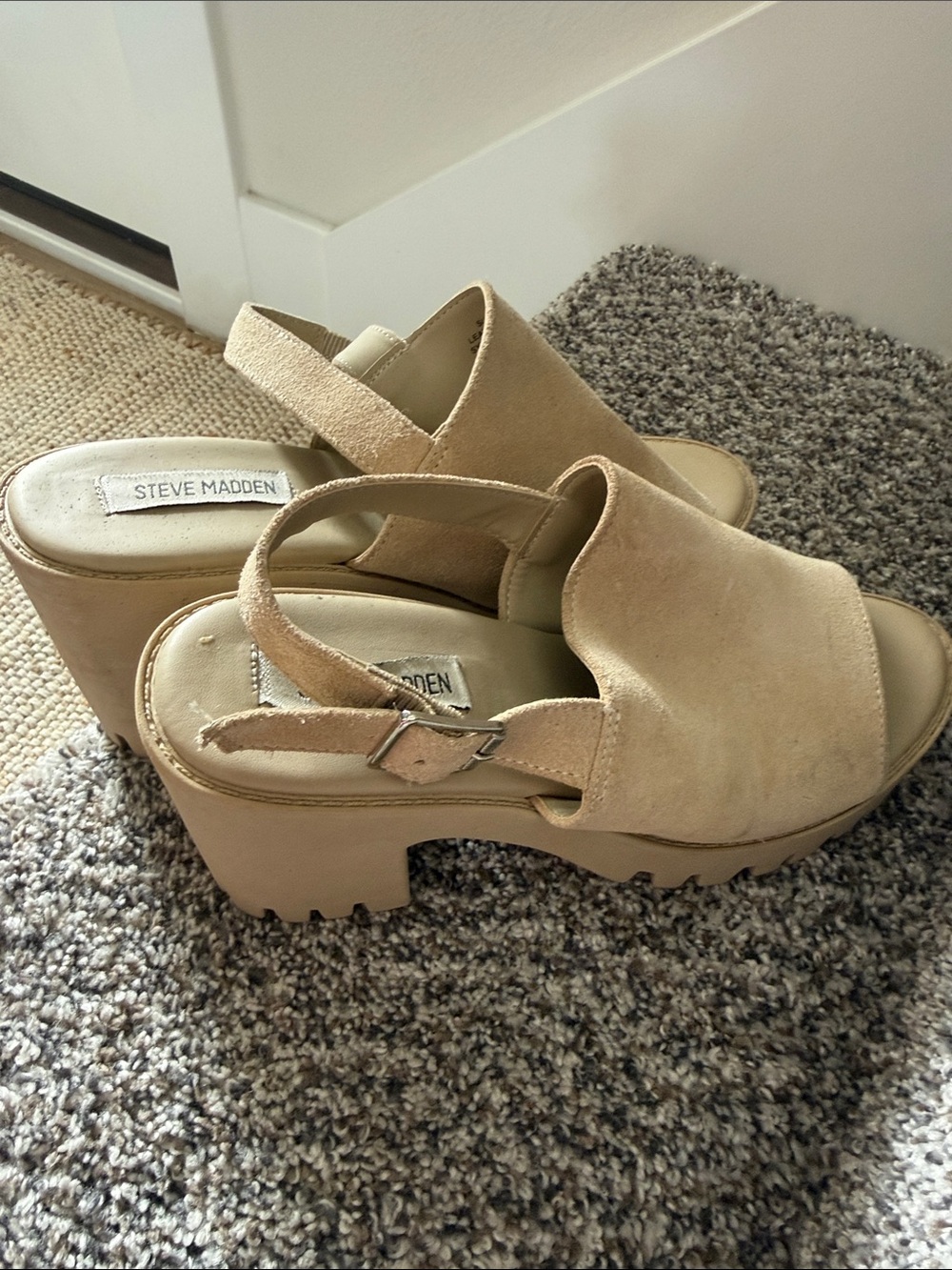 Steve Madden Beige Suede Platform Slingback Mules